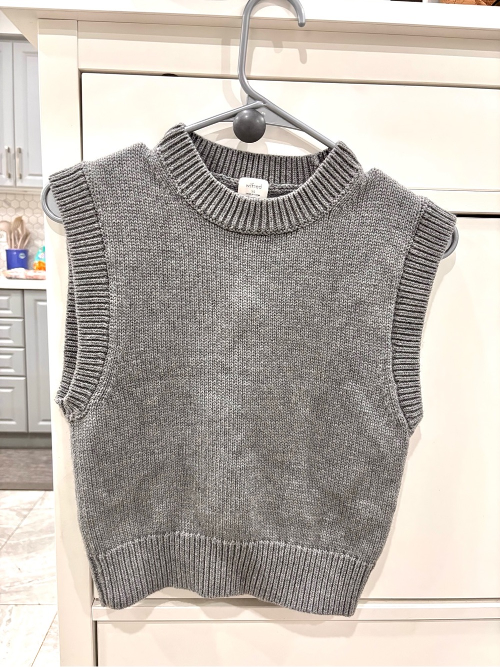 Wilfred Gray Sleeveless Knit Vest